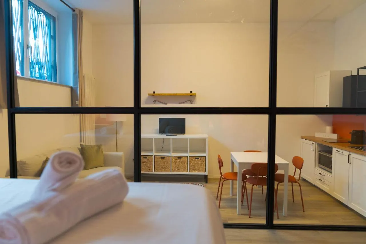 Apartment L'Arche Comfort & Relax - Quiet Urban Space Milan Italy