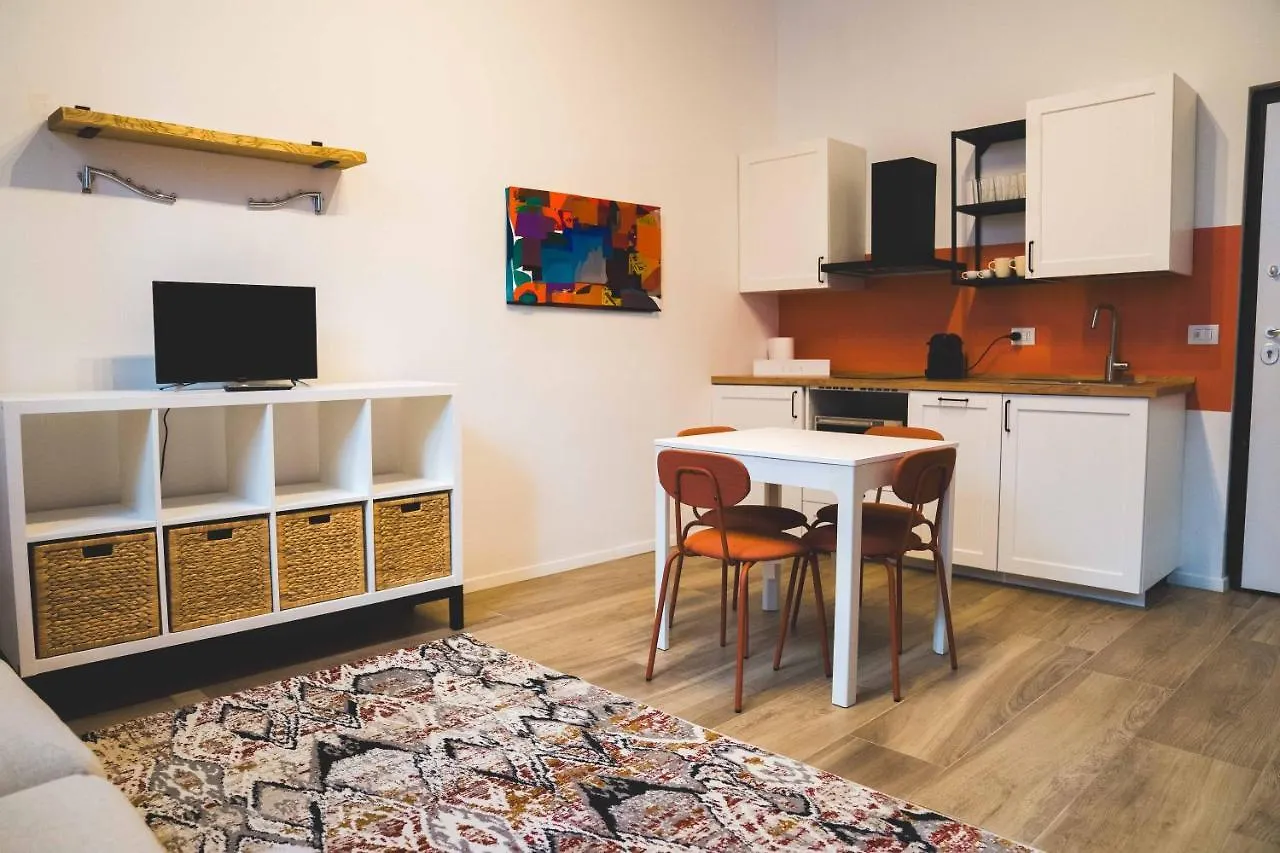 L'Arche Comfort & Relax - Quiet Urban Space Milan Apartment